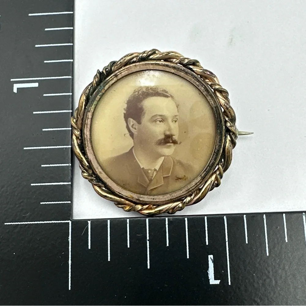 Antique Victorian Photo Frame Picture Man Portrait Gold Tone Brooch Lapel Pin